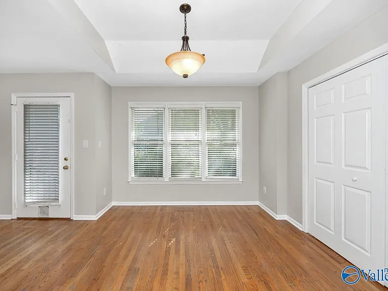 180 Jarrett Ln — Photo 23