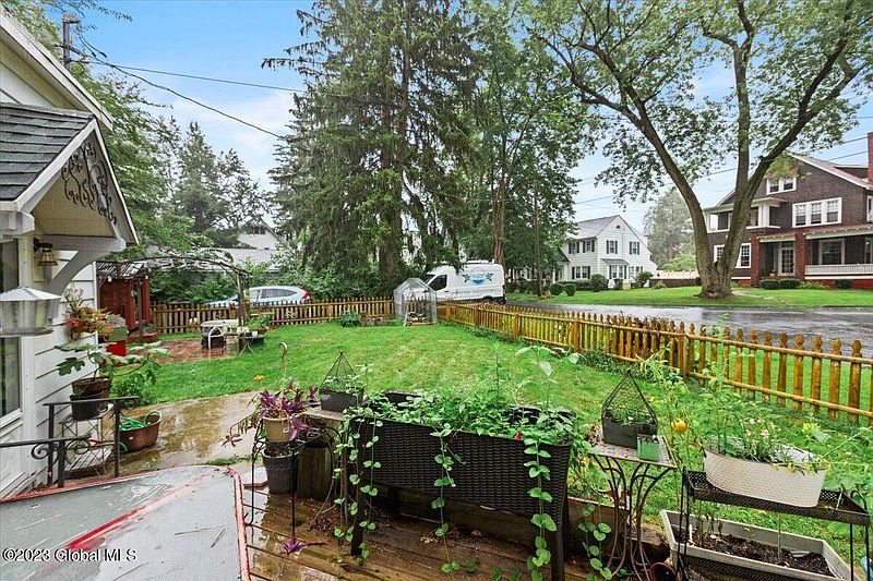 5th image of 3 Lakewood Place