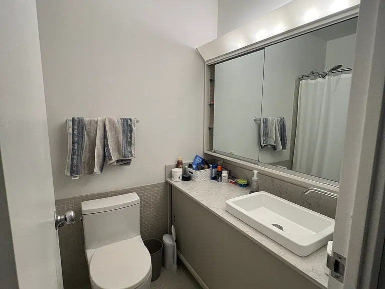 2400 N Lakeview Ave #1016 — Photo 4
