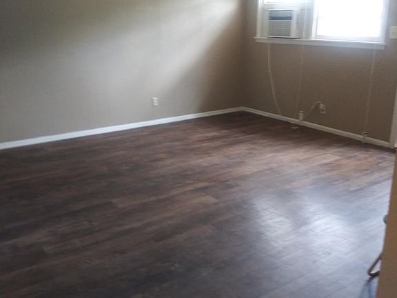 4th image of 3212 35th St APT A
