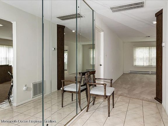 5th image of 65 Everest Dr S