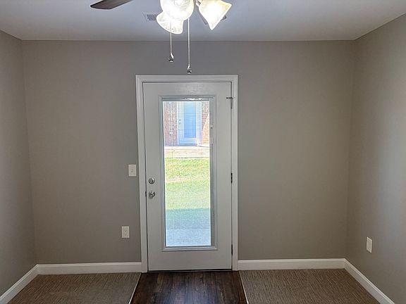 5th image of 404 Southern Cross Dr #3