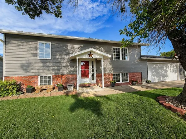 1306 N Hampton St, Lexington, NE 68850