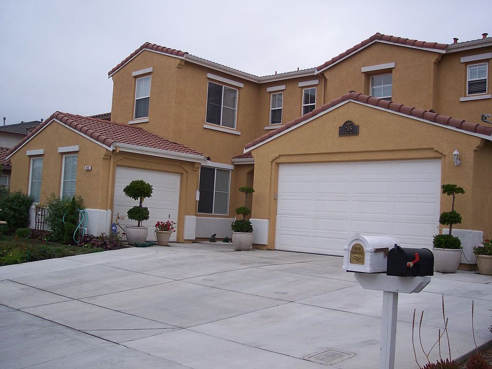 1st image of 215 Vinci Way