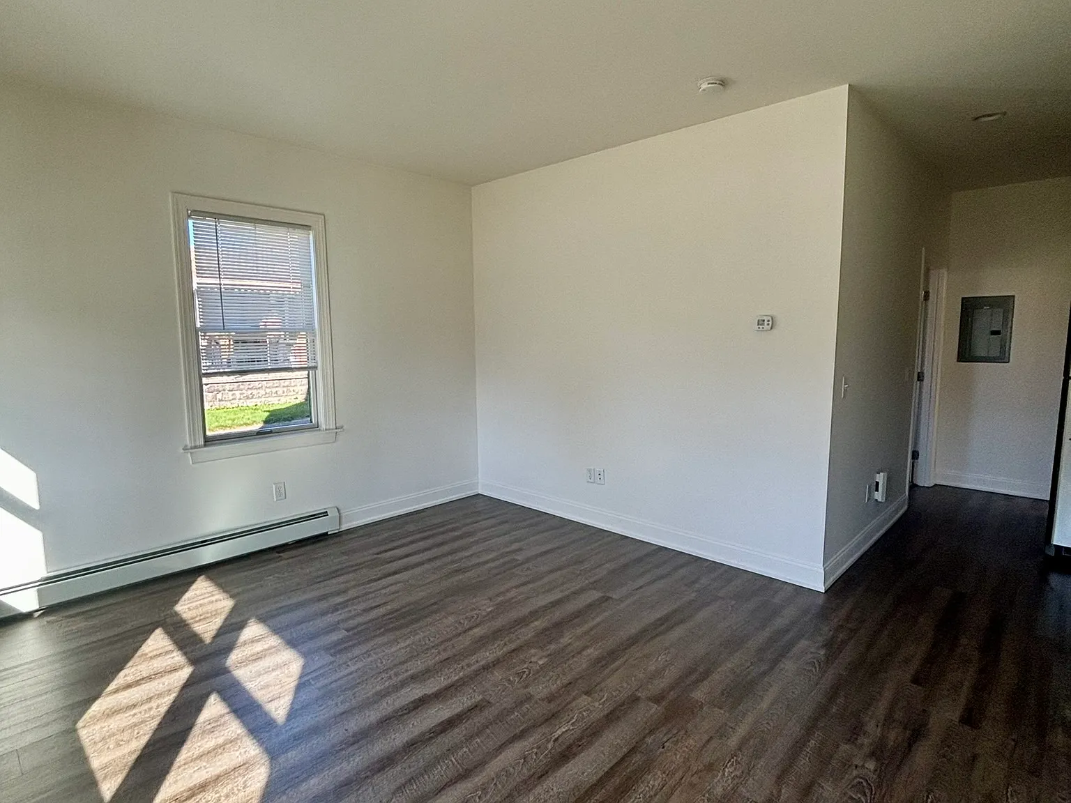 1 bed, 470 sqft, $1,157 — Photo 3