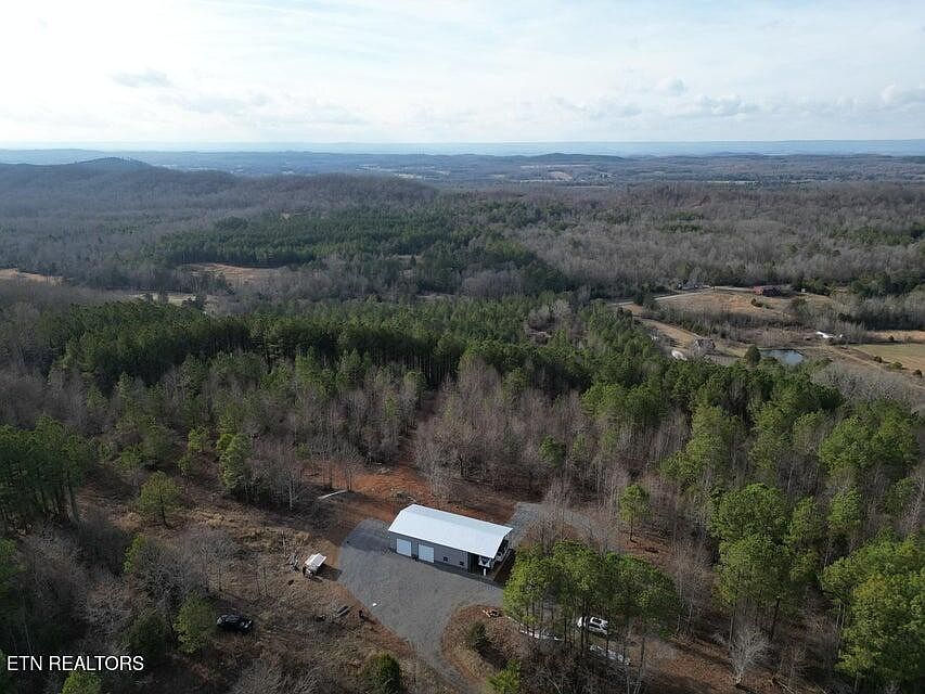 1st image of 5110 Valley Dr