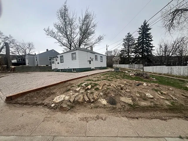 1311 Court Pl #2