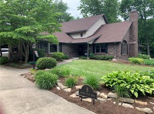 8 Waters Edge Dr, Paris, IL 61944