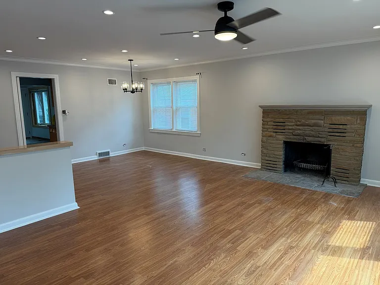 1705 S Crescent Ave — Photo 2