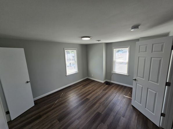 83 Grand Ave APT 5