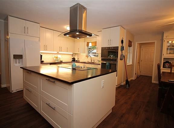 3rd image of 3709 Kelvin Ave