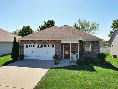 1999 Larkspur, Excelsior Springs, MO, 64024
