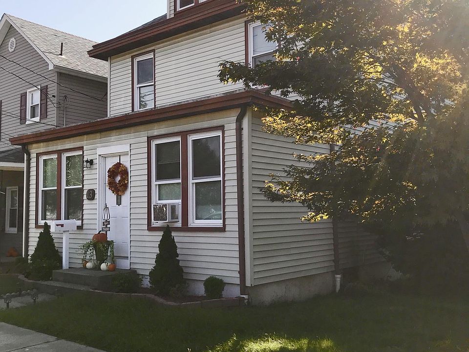 2nd image of 13 Rose St