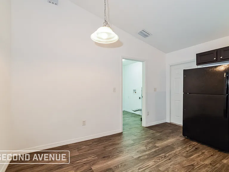 5279 NW 53rd St — Photo 5