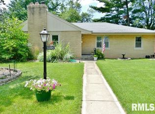 4205 N Wycliffe Rd, Peoria, IL 61614