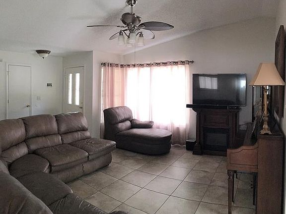2nd image of 1100 Lowry Ave Unit 27