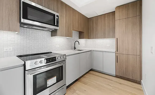 Rented by REAL New York | media 10