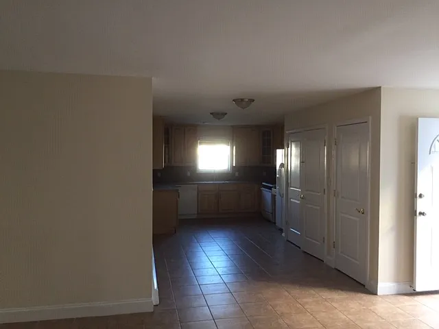 646 E Beech St #1 — Photo 7