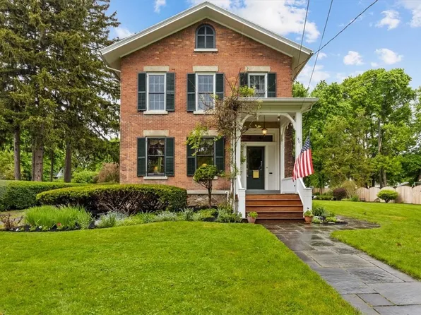 90 Gorham St, Canandaigua, NY 14424