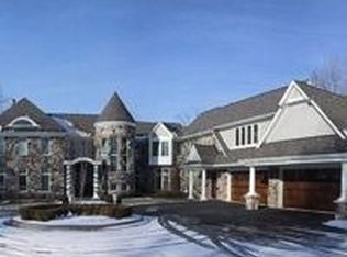 27650 Southpointe Rd, Grosse Ile, MI 48138