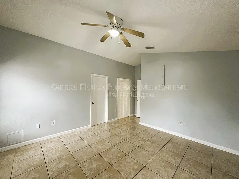 11818 Shotgate Ct — Photo 9