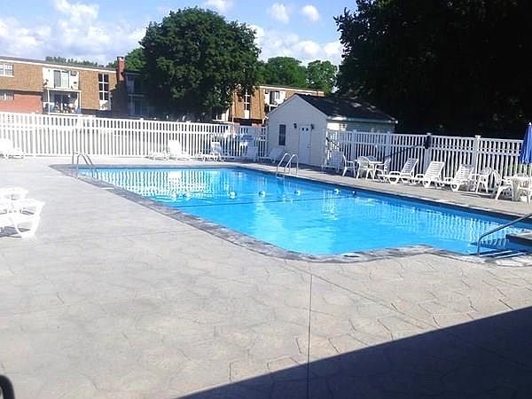 1st image of 80 Damon Rd APT 4306