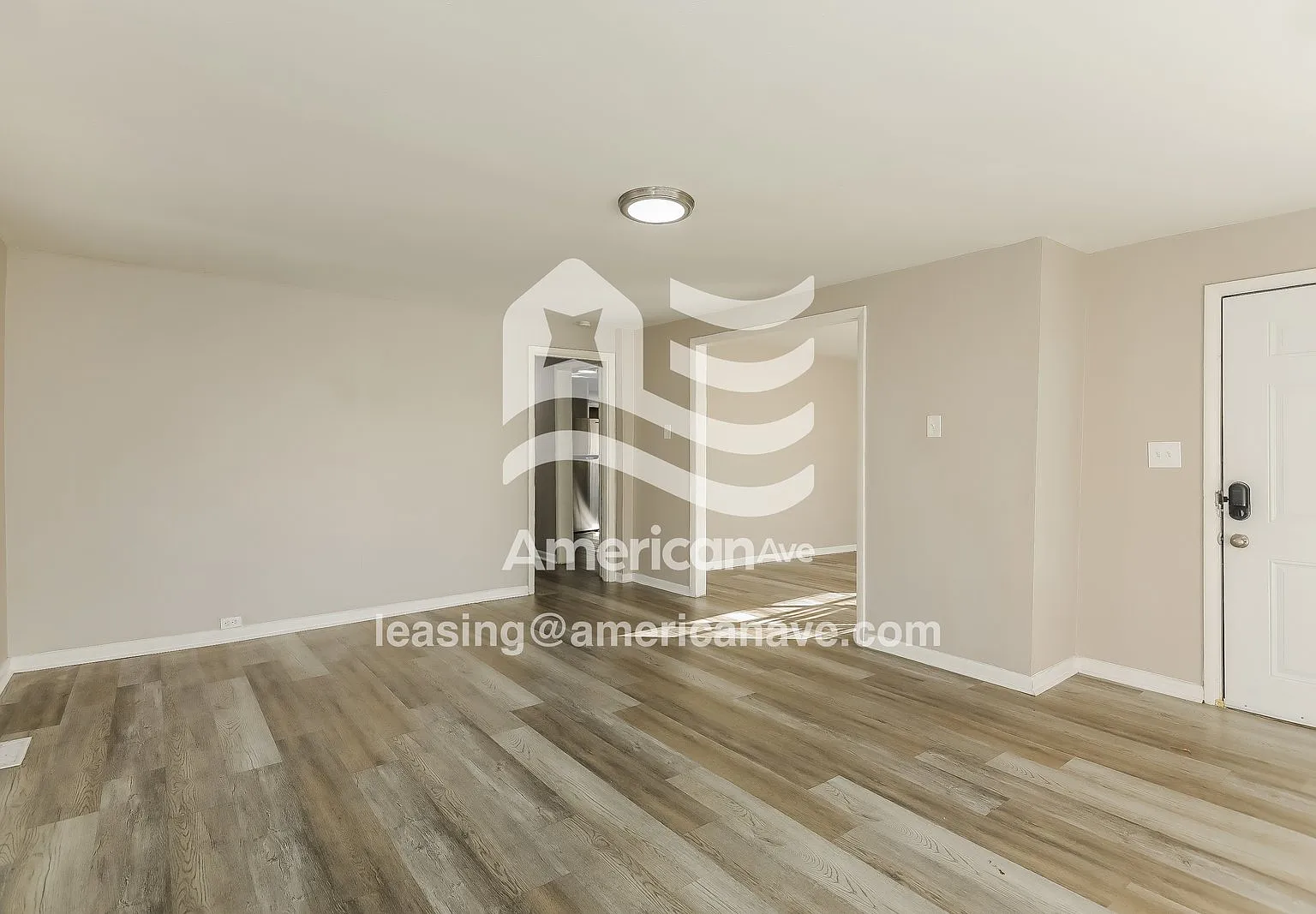 3 bed, 2.5 bath, 1930 sqft, $1,450 — Photo 4