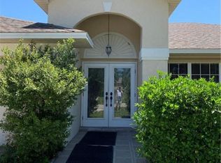 2111 SE 8th Pl, Cape Coral, FL 33990