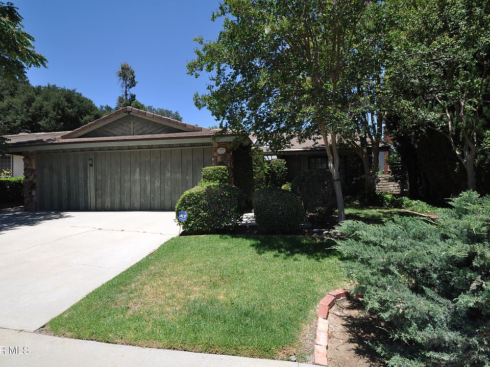 2nd image of 23533 Heather Knolls Pl