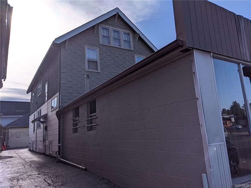 2nd image of 2918 Bailey Ave