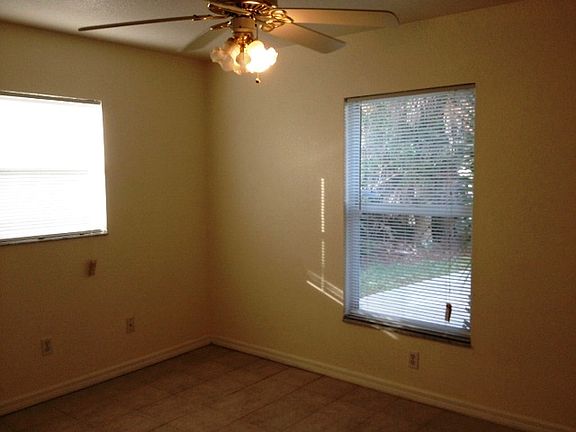 4th image of 3407 India Palm Dr