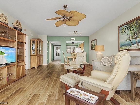 5th image of 4471 Bay Beach Ln APT 343