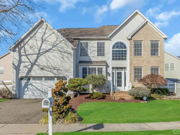 56 Yorktown Rd S, Monmouth Junction, NJ 08852