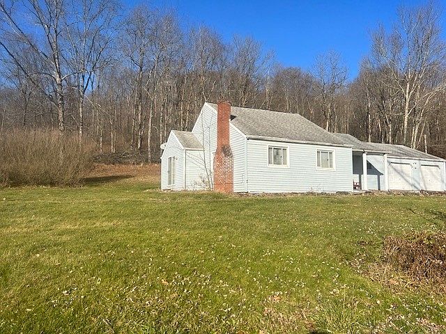 2nd image of 587 Little Creek Rd