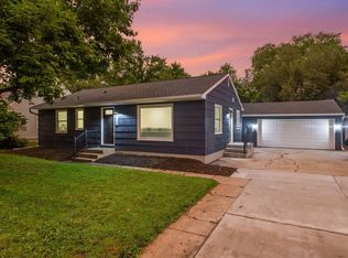 1309 Parallel St, Chaska, MN 55318