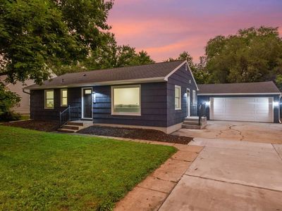 1309 Parallel St, Chaska, MN, 55318