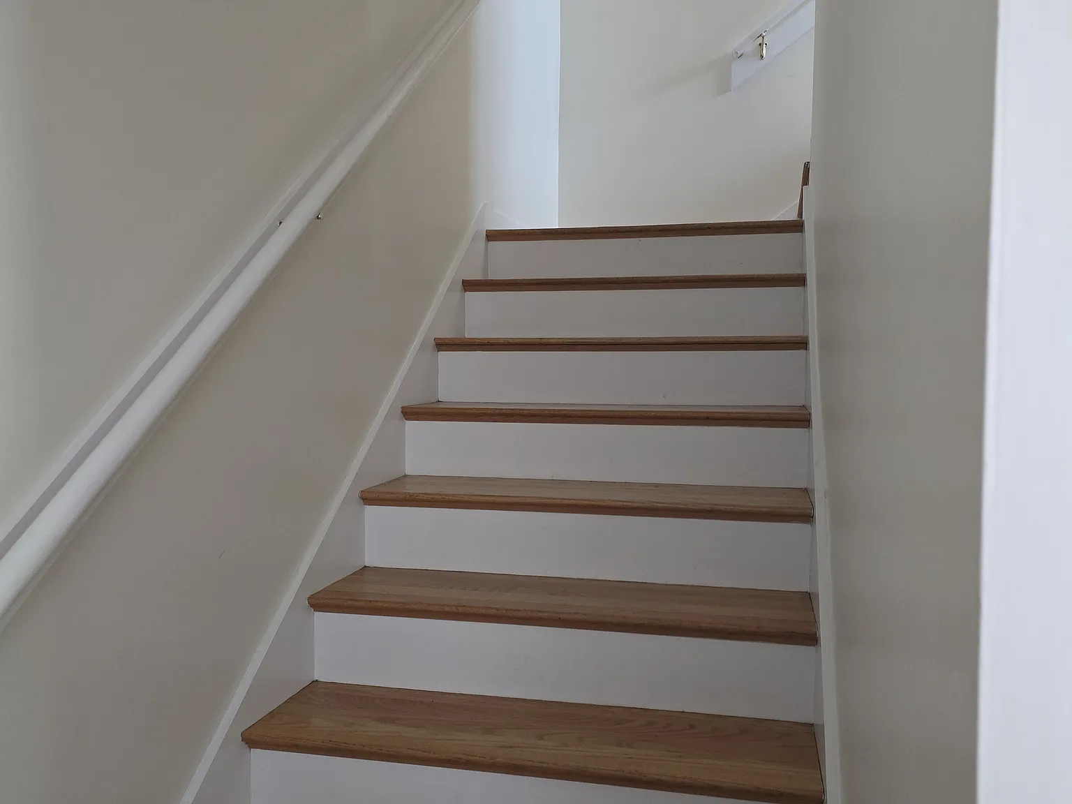 3 bed, 2.5 bath, 1950 sqft, $3,400 — Photo 4