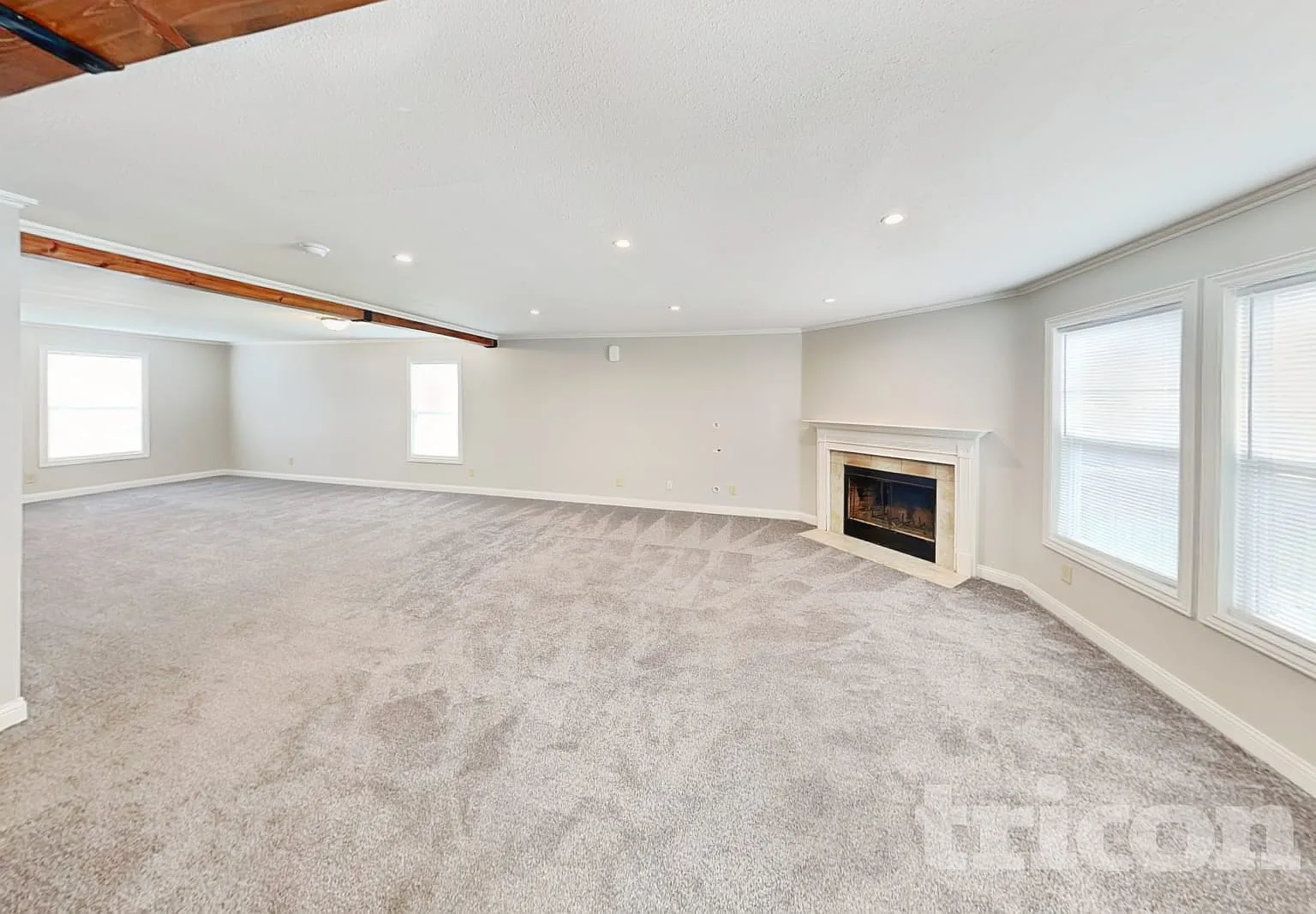 2609 Woodfield Boulevard Franklin IN — Photo 2