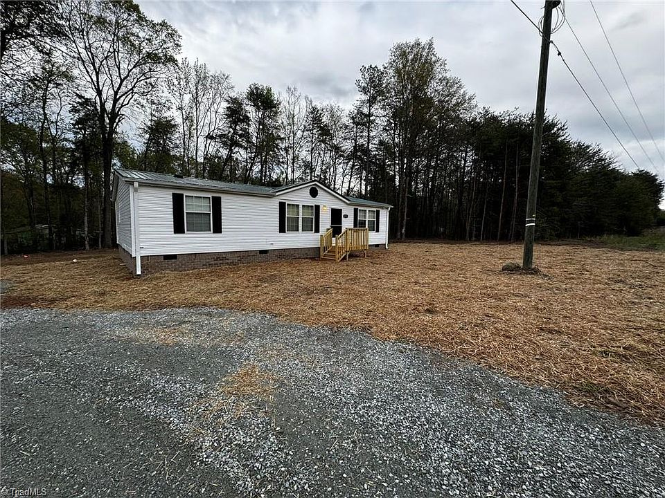 1st image of 2707 Lenore Dr