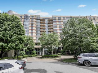 8100 River Rd APT 312, North Bergen, NJ 07047