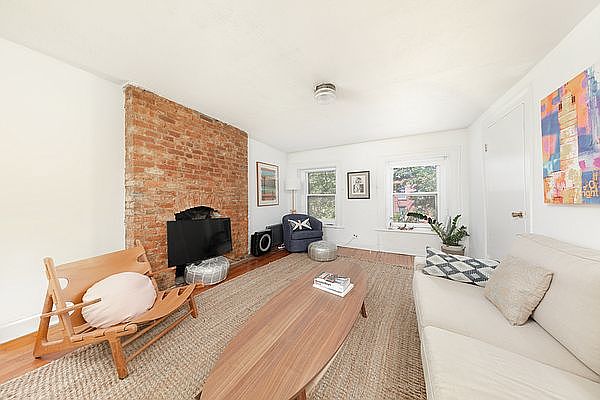 1st image of 230 Bergen St #3