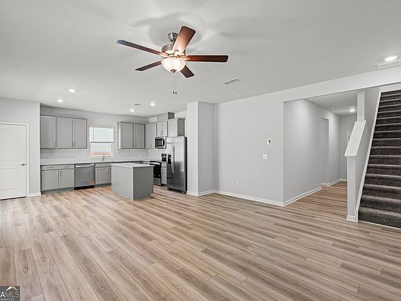 5th image of 3080 Orwell Dr