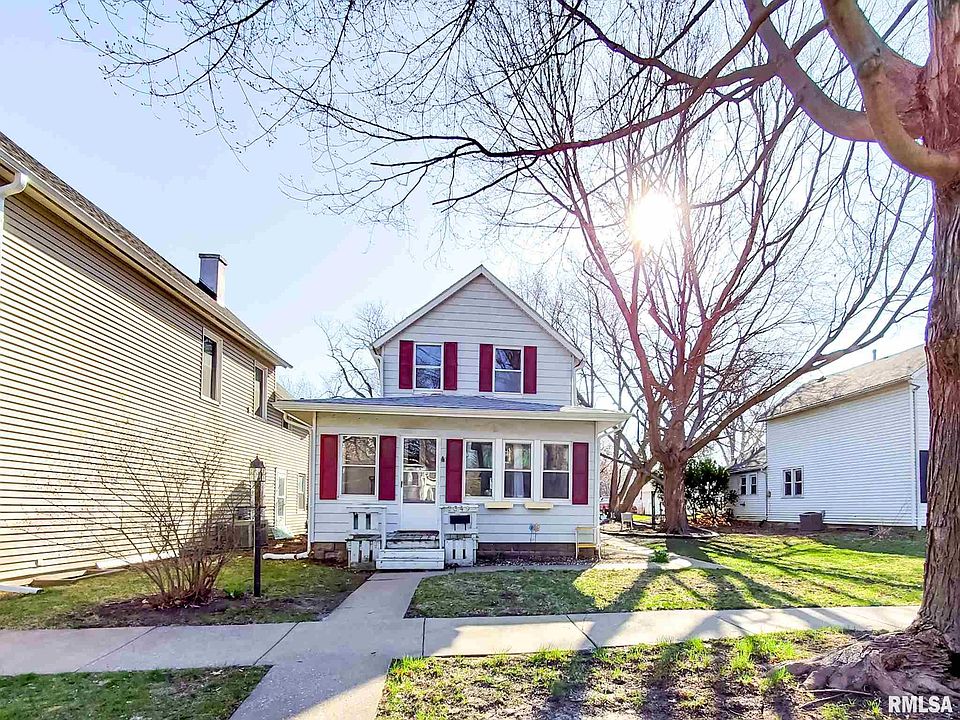 2349 Farnam St Davenport Ia 52803 Zillow