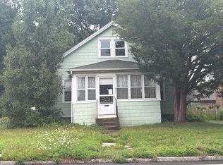 451 Beech St, Holyoke, MA 01040