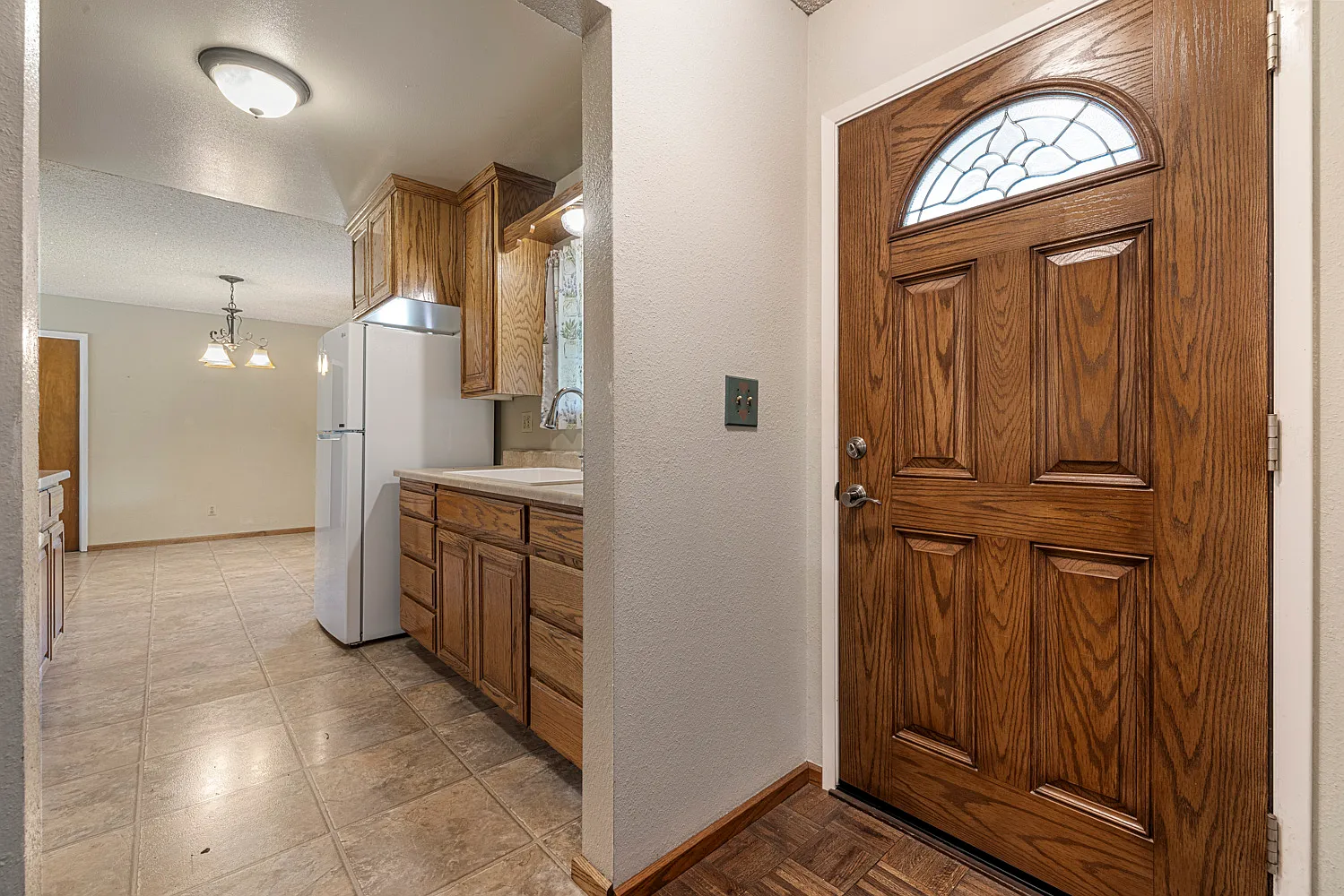 3 bed, 1180 sqft, $2,295 — Photo 4