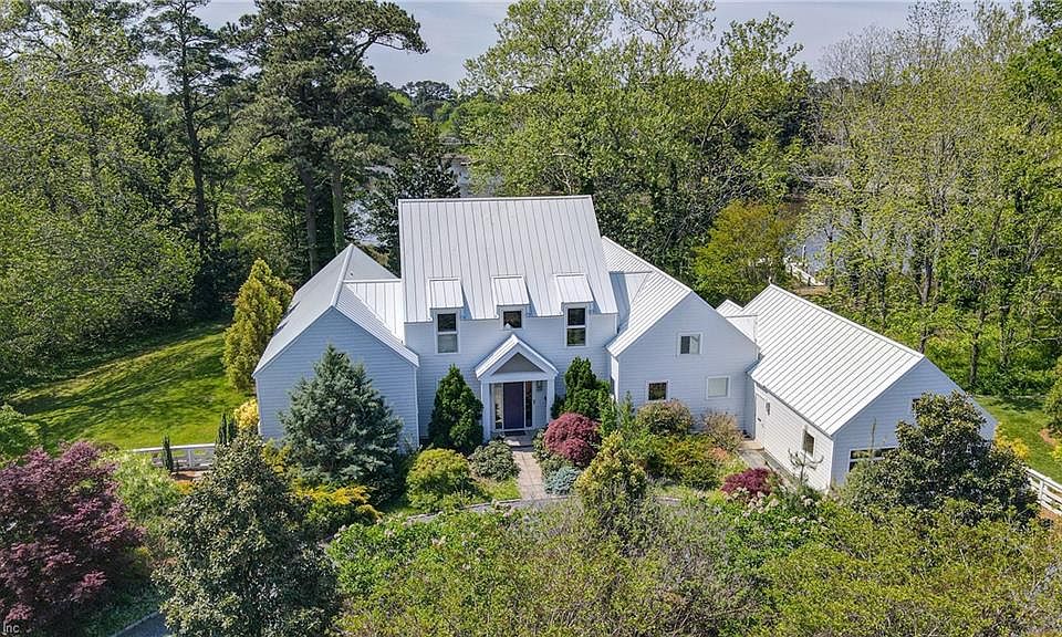 6 Queen St, Onancock, VA 23417 MLS 10484225 Zillow