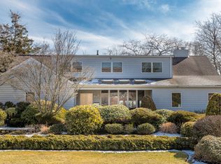 293 Pepperidge Rd, Hewlett, NY 11557