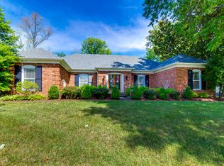 9011 Linn Station Rd, Hurstbourne, KY 40222