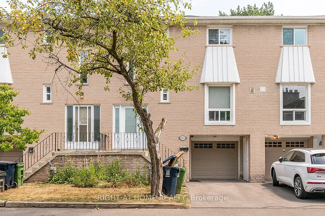4 bed, $3,300 — Photo 1