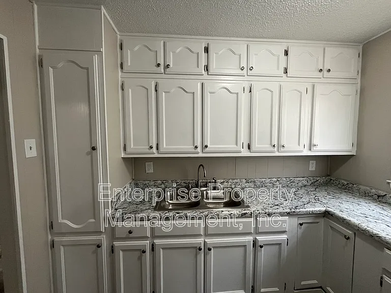 3736 Debby Dr — Photo 8
